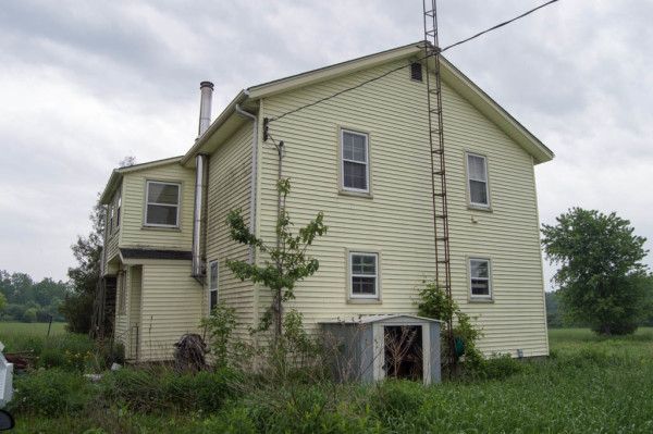 The Treasure Found in This Abandoned House Will Make You