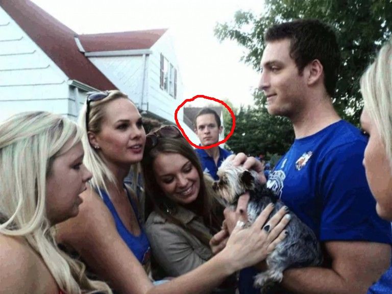 Amusing Pics of Envious People Who Are Absolutely Not Having it