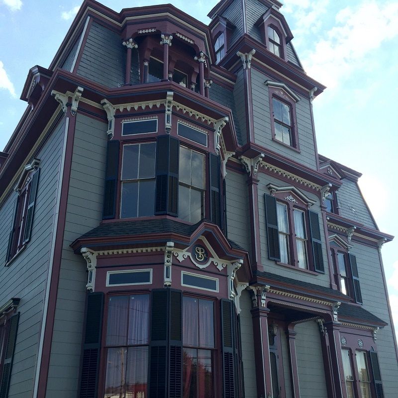SK Pierce Mansion